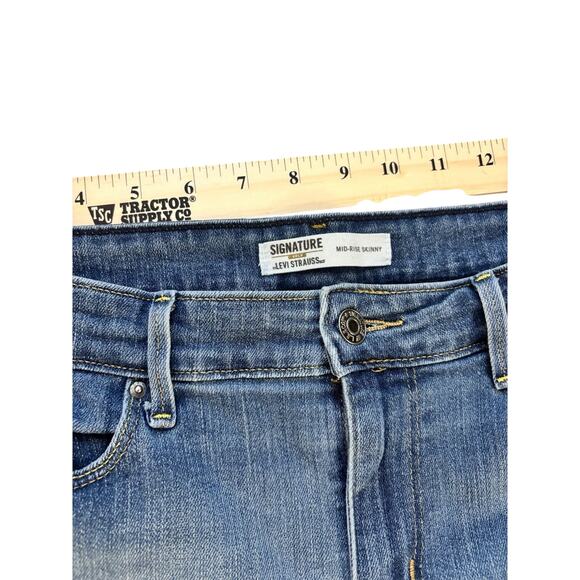 Levi Strauss Signature Mid Rise Skinny Jeans Women’s Size 14S - Picture 2 of 4